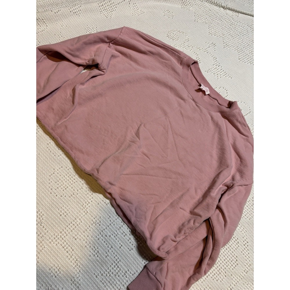 Women's Pink Lily Pink Long Sleeved Crop Top Crewneck Sweater Medium